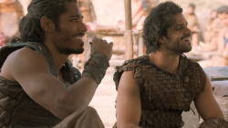 extant_GameOfThrones_6x01-TheRedWoman_4125