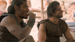 extant_GameOfThrones_6x01-TheRedWoman_4126