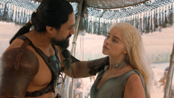 extant_GameOfThrones_6x01-TheRedWoman_4134