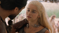 extant_GameOfThrones_6x01-TheRedWoman_4155