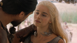 extant_GameOfThrones_6x01-TheRedWoman_4158