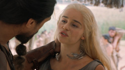 extant_GameOfThrones_6x01-TheRedWoman_4168