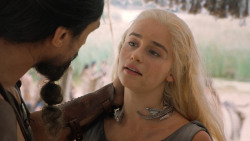 extant_GameOfThrones_6x01-TheRedWoman_4180