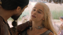 extant_GameOfThrones_6x01-TheRedWoman_4206