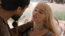 extant_GameOfThrones_6x01-TheRedWoman_4207