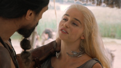 extant_GameOfThrones_6x01-TheRedWoman_4213