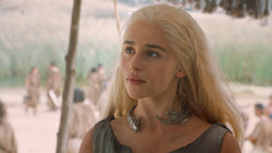 extant_GameOfThrones_6x01-TheRedWoman_4223