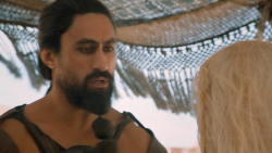 extant_GameOfThrones_6x01-TheRedWoman_4225
