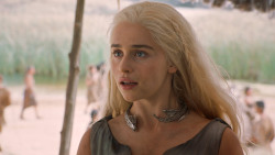 extant_GameOfThrones_6x01-TheRedWoman_4230