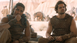 extant_GameOfThrones_6x01-TheRedWoman_4255