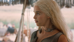 extant_GameOfThrones_6x01-TheRedWoman_4283