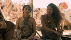 extant_GameOfThrones_6x01-TheRedWoman_4301