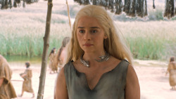 extant_GameOfThrones_6x01-TheRedWoman_4323