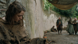 extant_GameOfThrones_6x01-TheRedWoman_4377