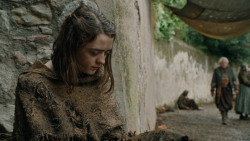 extant_GameOfThrones_6x01-TheRedWoman_4379
