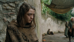 extant_GameOfThrones_6x01-TheRedWoman_4382