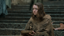 extant_GameOfThrones_6x01-TheRedWoman_4392