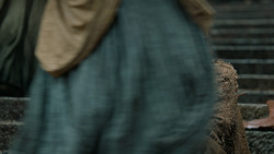 extant_GameOfThrones_6x01-TheRedWoman_4399
