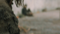 extant_GameOfThrones_6x01-TheRedWoman_4413