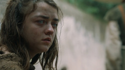 extant_GameOfThrones_6x01-TheRedWoman_4418