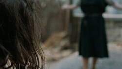 extant_GameOfThrones_6x01-TheRedWoman_4450