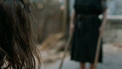extant_GameOfThrones_6x01-TheRedWoman_4454