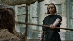 extant_GameOfThrones_6x01-TheRedWoman_4471