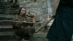 extant_GameOfThrones_6x01-TheRedWoman_4479
