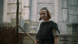 extant_GameOfThrones_6x01-TheRedWoman_4485