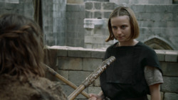 extant_GameOfThrones_6x01-TheRedWoman_4493