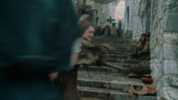 extant_GameOfThrones_6x01-TheRedWoman_4499