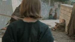 extant_GameOfThrones_6x01-TheRedWoman_4511