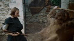 extant_GameOfThrones_6x01-TheRedWoman_4512
