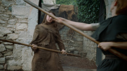 extant_GameOfThrones_6x01-TheRedWoman_4516