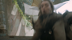 extant_GameOfThrones_6x01-TheRedWoman_4518