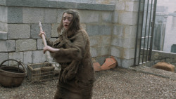 extant_GameOfThrones_6x01-TheRedWoman_4528