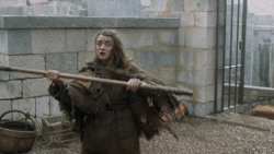 extant_GameOfThrones_6x01-TheRedWoman_4529