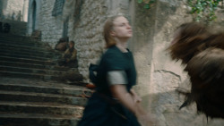 extant_GameOfThrones_6x01-TheRedWoman_4533