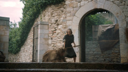 extant_GameOfThrones_6x01-TheRedWoman_4536
