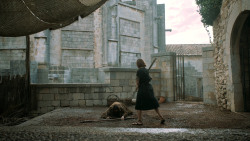 extant_GameOfThrones_6x01-TheRedWoman_4542