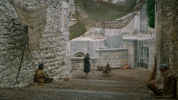 extant_GameOfThrones_6x01-TheRedWoman_4553