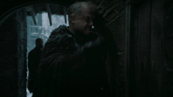 extant_GameOfThrones_6x01-TheRedWoman_4623