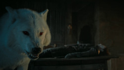 extant_GameOfThrones_6x01-TheRedWoman_4629