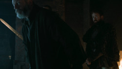 extant_GameOfThrones_6x01-TheRedWoman_4637