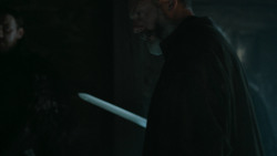 extant_GameOfThrones_6x01-TheRedWoman_4644