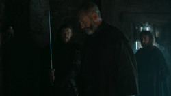 extant_GameOfThrones_6x01-TheRedWoman_4672