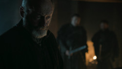 extant_GameOfThrones_6x01-TheRedWoman_4701