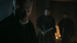 extant_GameOfThrones_6x01-TheRedWoman_4703