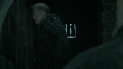 extant_GameOfThrones_6x01-TheRedWoman_4708