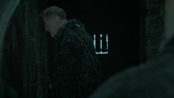 extant_GameOfThrones_6x01-TheRedWoman_4720